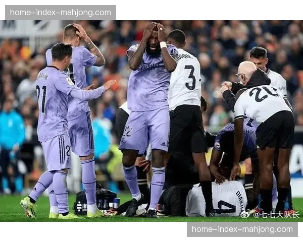 皇马后腰琼阿梅尼停赛，将对阵拜仁次回合比赛造成影响